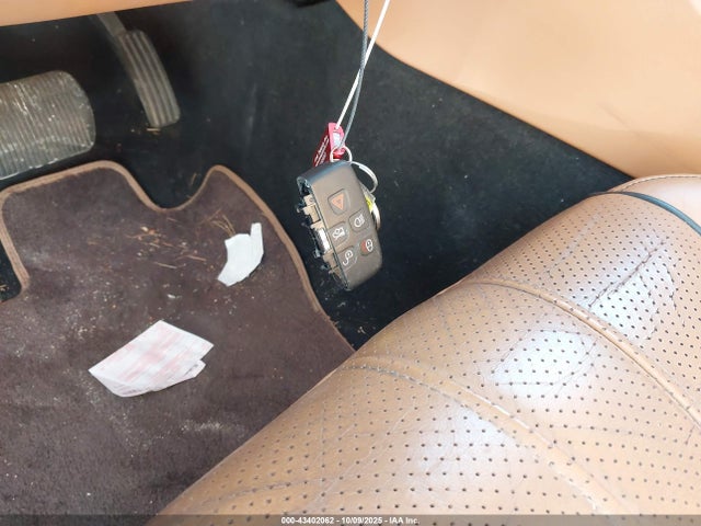 2015 JAGUAR XJ SAJWJ2GD4F8V77220 Photo 10