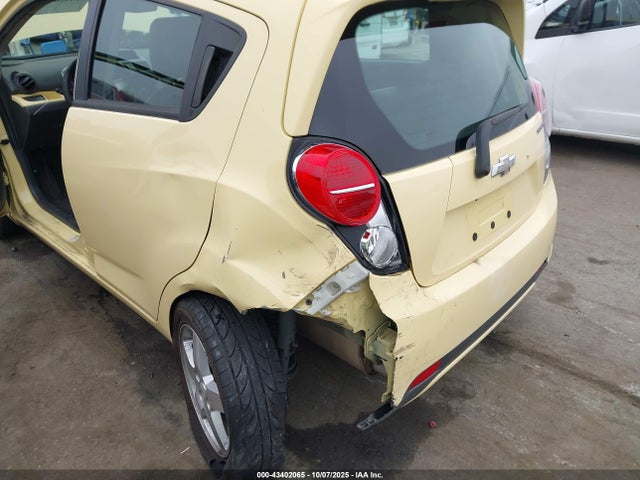 Chevrolet ll0 2014 KL8CB6S95EC440803 Image 6