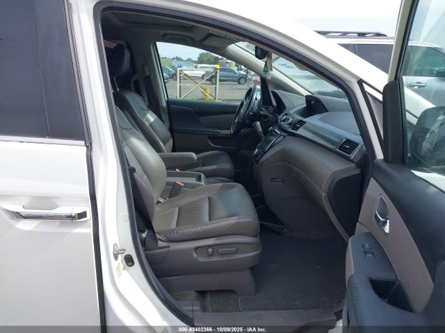 Honda j35z8 2014 5FNRL5H60EB028037 Image 5
