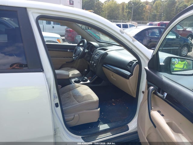 Продаж на аукціоні авто 2011 Kia Sorento Lx, vin: 5XYKT3A15BG068252, номер лоту: 43402459