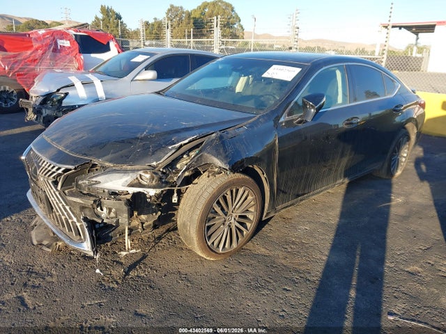 43402569 :رقم المزاد ، 58ADA1C15PU032362 vin ، 2023 Lexus Es 300h مزاد بيع