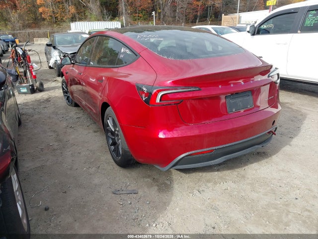 2025 TESLA MODEL 3 5YJ3E1EB6SF897442 Photo 2
