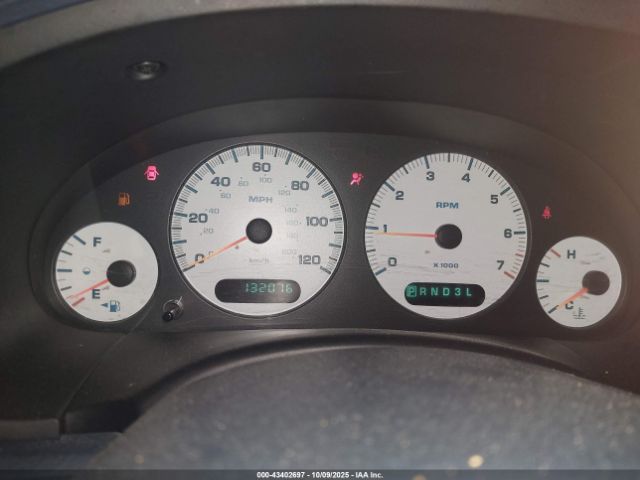 2001 CHRYSLER TOWN & COUNTRY 2C8GP44G51R108337 Photo 6