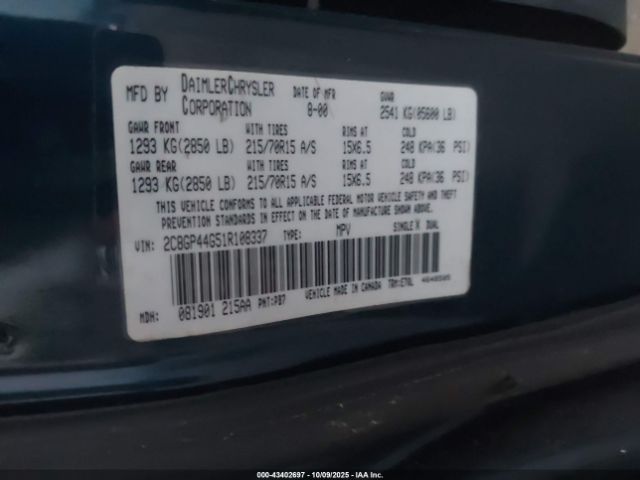 2001 CHRYSLER TOWN & COUNTRY 2C8GP44G51R108337 Photo 8