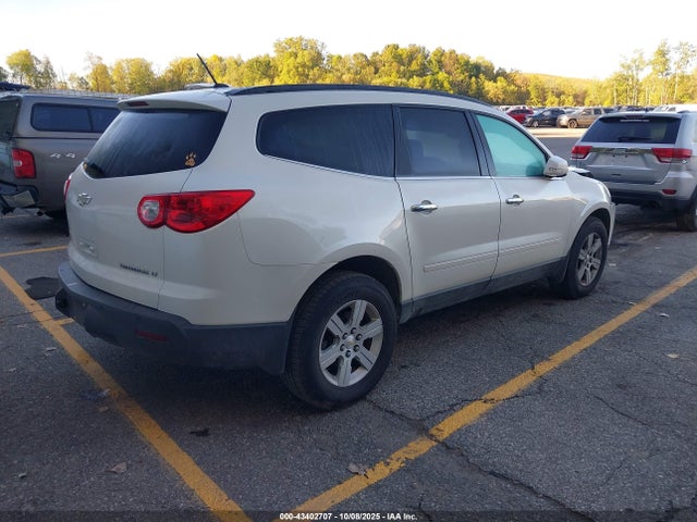 2012 CHEVROLET TRAVERSE 1GNKVGED7CJ270038 Photo 3