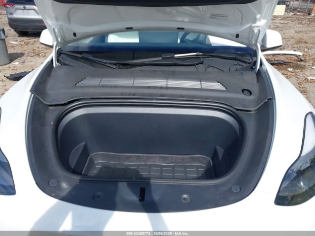 2023 TESLA MODEL Y 7SAYGDEE2PF697616 Photo 9