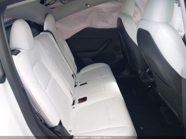 2023 TESLA MODEL Y 7SAYGDEE2PF697616 Photo 7