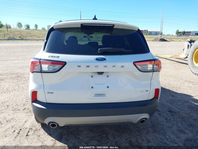 1FMCU9G6XLUA38537 Ford ESCAPE SE