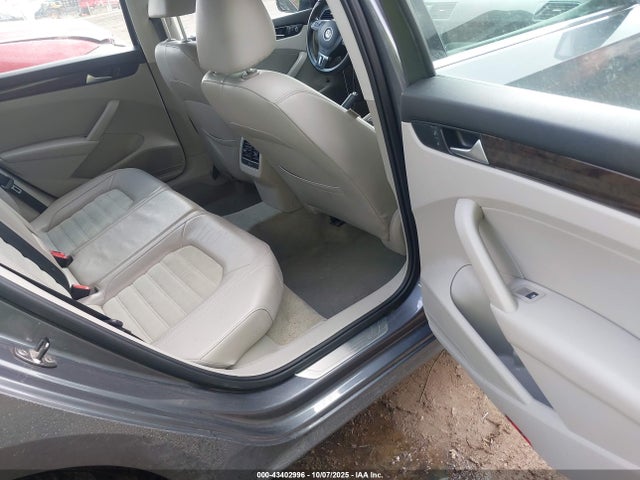 Продажа на аукционе авто 2014 Volkswagen Passat 2.0l Tdi Sel Premium, vin: 1VWCN7A3XEC067756, номер лота: 43402996