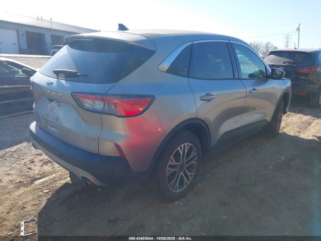 2022 FORD ESCAPE 1FMCU9H62NUA95963 Photo 3