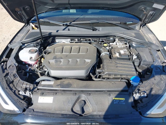 WAUAUDGYXPA061997 Audi 40 tfsi