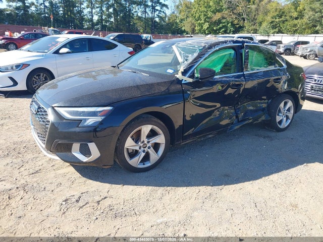 WAUAUDGYXPA061997 Audi 40 tfsi