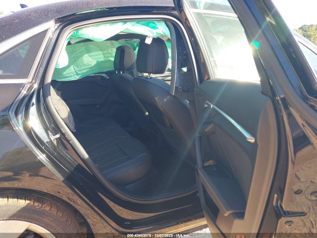 WAUAUDGYXPA061997 Audi 40 tfsi