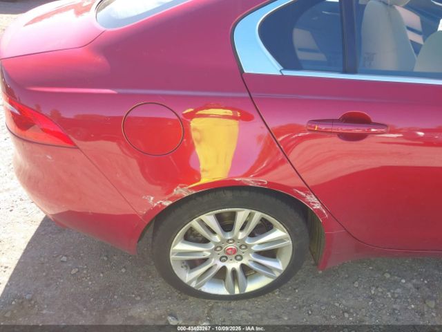 2019 JAGUAR XE SAJAJ4FX9KCP49167 Photo 5