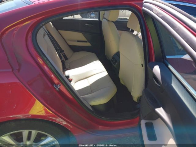 2019 JAGUAR XE SAJAJ4FX9KCP49167 Photo 7
