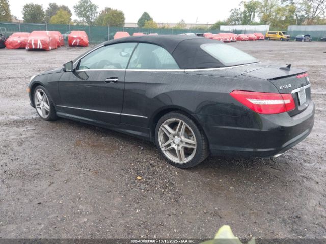 2011 MERCEDES-BENZ E 550 WDDKK7CF7BF073464 Photo 2