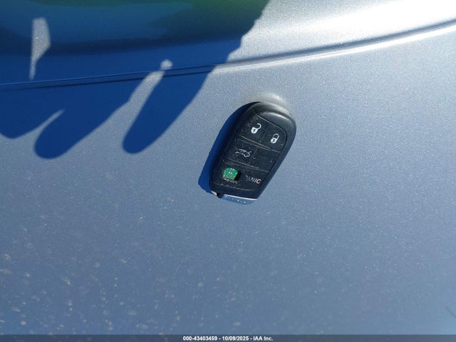 2013 Chrysler 300 Motown მანქანა იყიდება აუქციონზე, vin: 2C3CCAAG3DH572482, აუქციონის ნომერი: 43403459