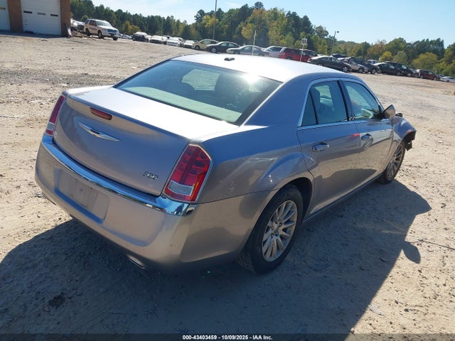 2013 Chrysler 300 Motown მანქანა იყიდება აუქციონზე, vin: 2C3CCAAG3DH572482, აუქციონის ნომერი: 43403459