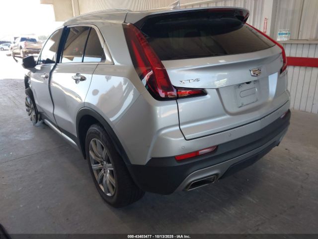 2022 CADILLAC XT4 1GYFZCR47NF100201 Photo 2