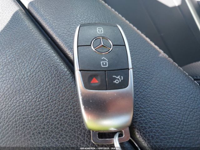 2021 MERCEDES-BENZ GLB 250 W1N4M4HB0MW154030 Photo 10