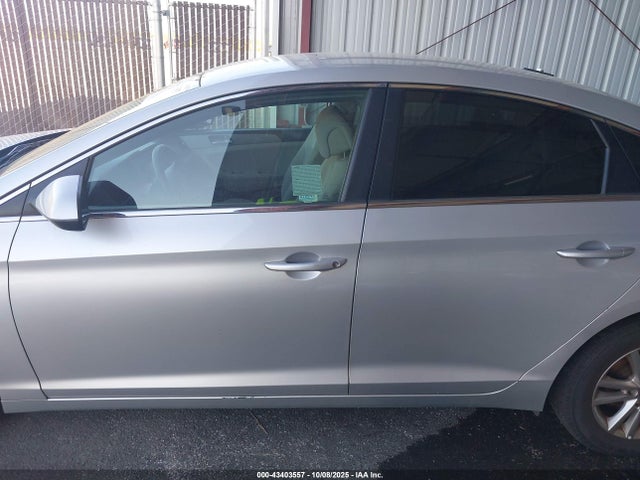 Hyundai Sonata 2017 5NPE24AF3HH577002 Image 14
