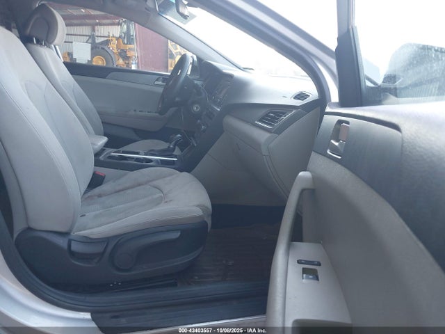 Hyundai Sonata 2017 5NPE24AF3HH577002 Image 5