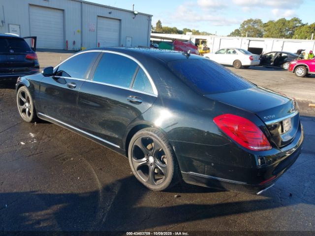 2015 MERCEDES-BENZ S 550 WDDUG8FB0FA078534 Photo 2