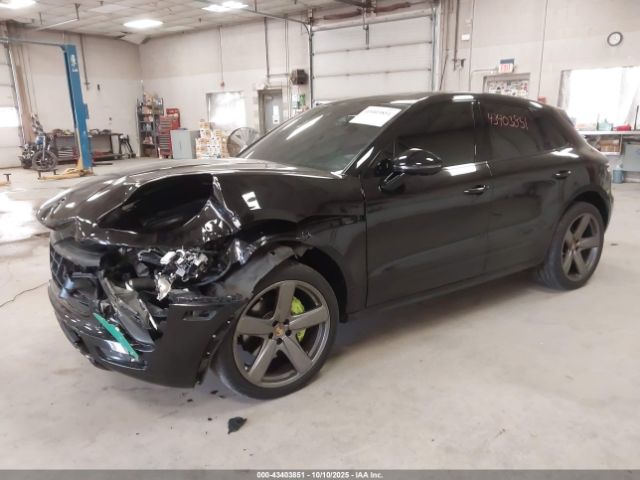 2017 PORSCHE MACAN WP1AG2A52HLB50819 Photo 1