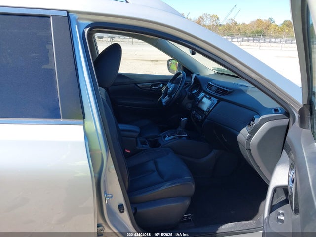 43404066 :رقم المزاد ، JN8AT2MT3HW151293 vin ، 2017 Nissan Rogue Sl مزاد بيع