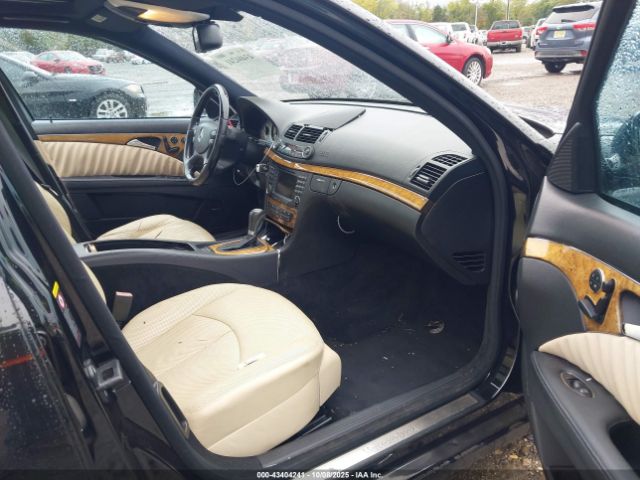 2007 MERCEDES-BENZ E 550 WDBUF90X77X212704 Photo 4