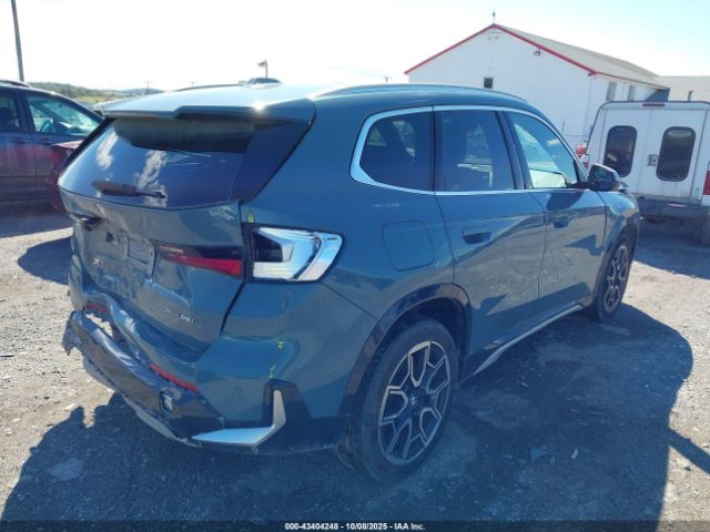 2024 BMW X1 WBX73EF05R5Y42670 Photo 3