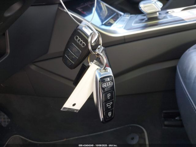 2019 AUDI A6 WAUD8AF28KN130040 Photo 10