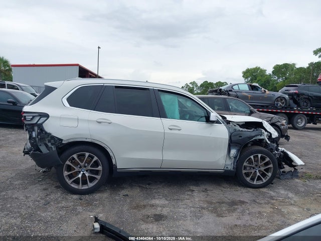 Продажа на аукционе авто 2021 Bmw X5 Xdrive40i, vin: 5UXCR6C03M9E76411, номер лота: 43404364