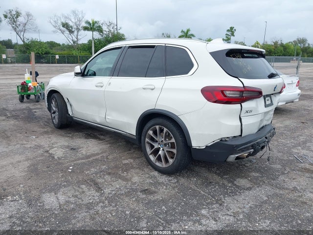 Продажа на аукционе авто 2021 Bmw X5 Xdrive40i, vin: 5UXCR6C03M9E76411, номер лота: 43404364