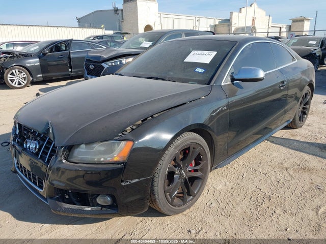 2010 AUDI S5 WAUVVAFR3AA063394 Photo 1