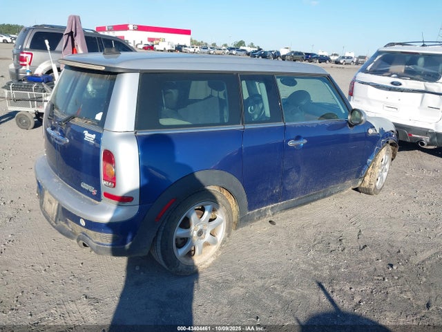 2008 MINI COOPER S CLUBMAN WMWMM33578TP88880 Photo 3