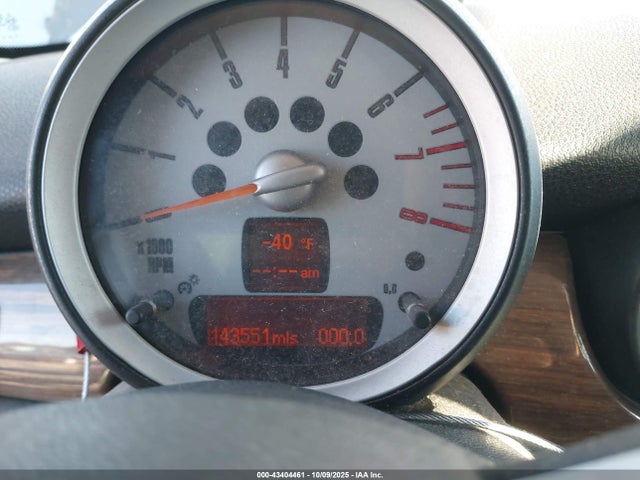 2008 MINI COOPER S CLUBMAN WMWMM33578TP88880 Photo 6