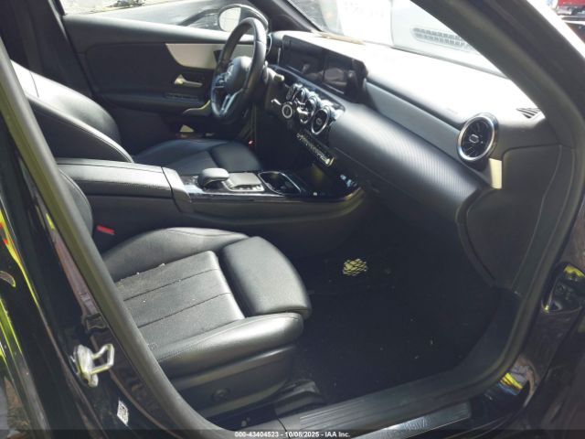 2020 MERCEDES-BENZ A 220 W1K3G4FB8LJ199022 Photo 4