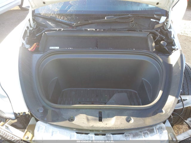 Продаж на аукціоні авто 2021 Tesla Model Y Long Range Dual Motor All-wheel Drive, vin: 5YJYGDEEXMF304695, номер лоту: 43404536