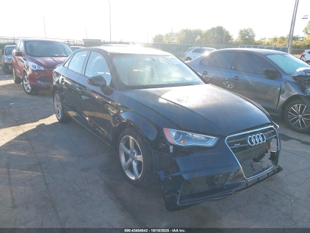 2015 AUDI A3 WAUBFGFF5F1011801 Photo 0