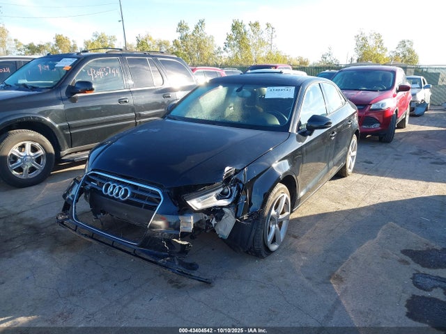 2015 AUDI A3 WAUBFGFF5F1011801 Photo 1
