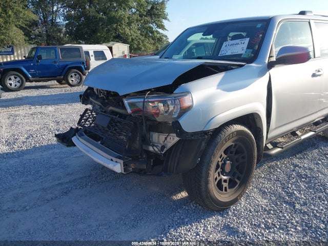JTEEU5JR1N5275337 Toyota 4RUNNER SR5
