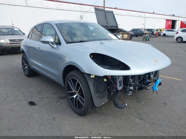 2025 PORSCHE MACAN WP1AA2A51SLB03175