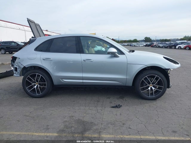 WP1AA2A51SLB03175 Porsche Macan T
