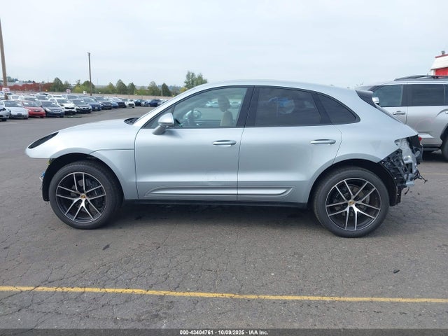 WP1AA2A51SLB03175 Porsche Macan T