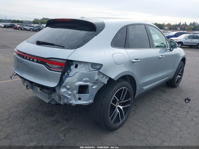 2025 PORSCHE MACAN WP1AA2A51SLB03175 Photo 3
