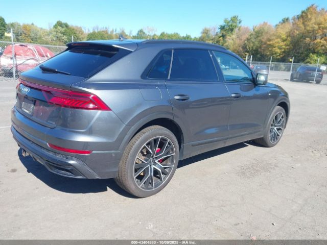 2022 AUDI Q8 WA1EVBF1XND018115 Photo 3