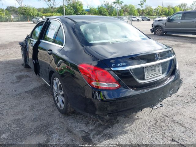 2017 MERCEDES-BENZ C 300 55SWF4JB1HU225412 Photo 2