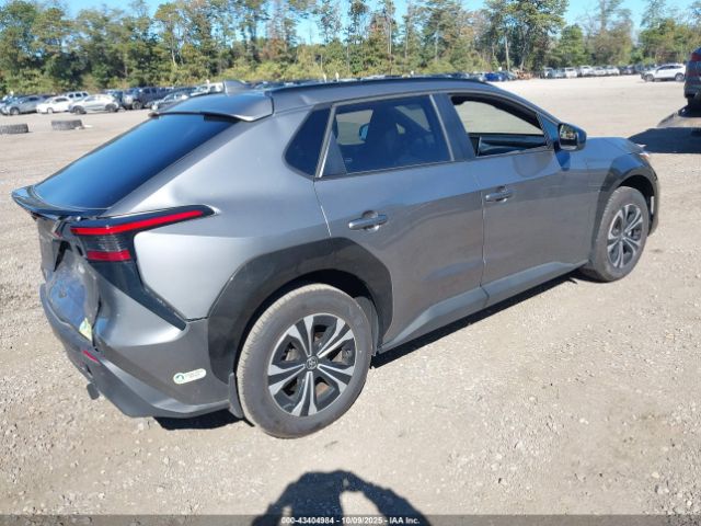 2024 TOYOTA BZ4X JTMAAAAA4RA052656 Photo 3