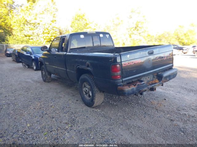 2000 DODGE RAM 1500 1B7HF13Z4YJ182955 Photo 2
